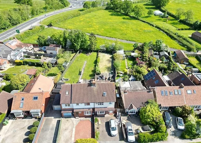 Of Family Occupied House Double With Free Parking In Pansiyon