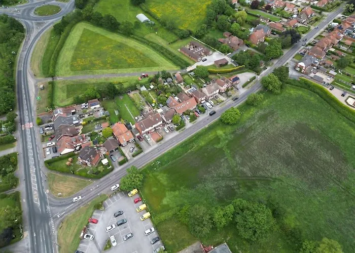 Pansiyon Of Family Occupied House Double With Free Parking In York