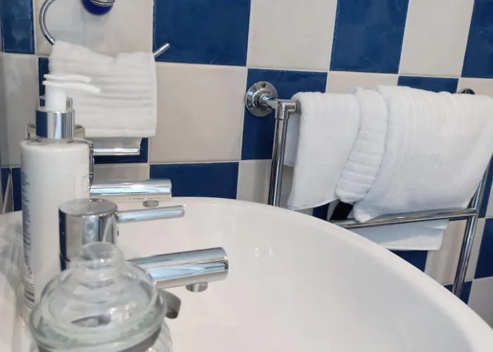 Of Family Occupied House Double With Free Parking In *