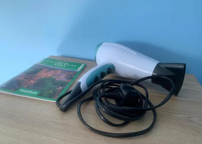 Of Family Occupied House Double With Free Parking In Séjour chez l'habitant