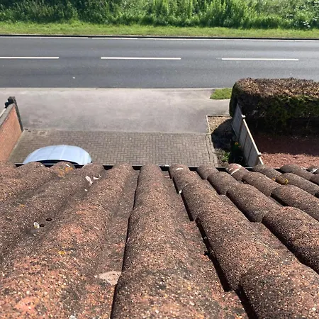 Accommodatie bij particulieren Of Family Occupied House Double With Free Parking In